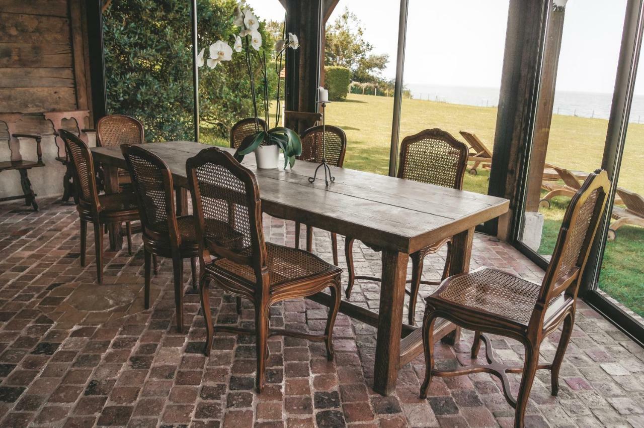 Bed and Breakfast "La Girelle, Bord De Mer" Онфлёр Экстерьер фото